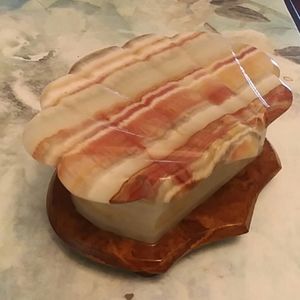 Artistic Onyx Shell Trinket Holder